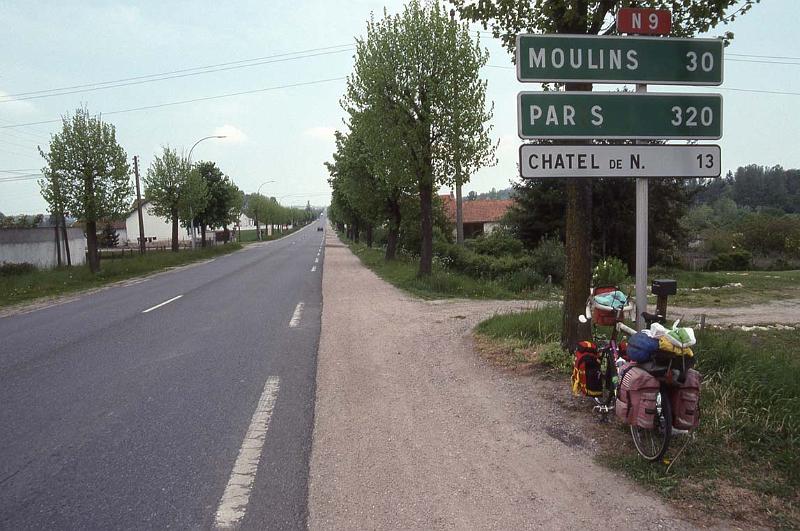 RWT 0276 319-02 France Alliers Valley.jpg